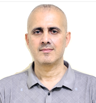 الأستاذ حسين